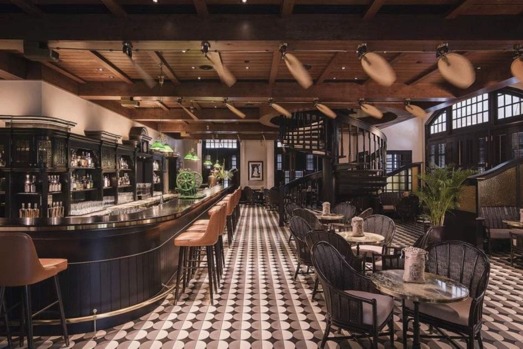 Singapore Long Bar